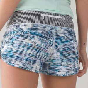 Lululemon Speed Short 4-way Stretch
Blurry Belle Multi Tink Stripe Black White